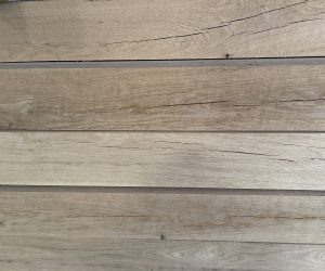 Oak Timber posts available in 95mm x 95mm x 3m www.solidwoodfencing.co.uk