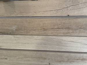 Oak Timber posts available in 95mm x 95mm x 3m www.solidwoodfencing.co.uk