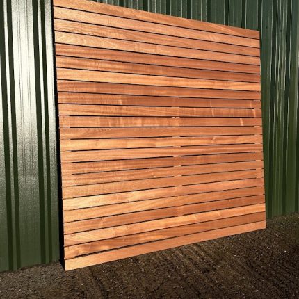 Sapele Contemporary Fencing Panel elements 22mm